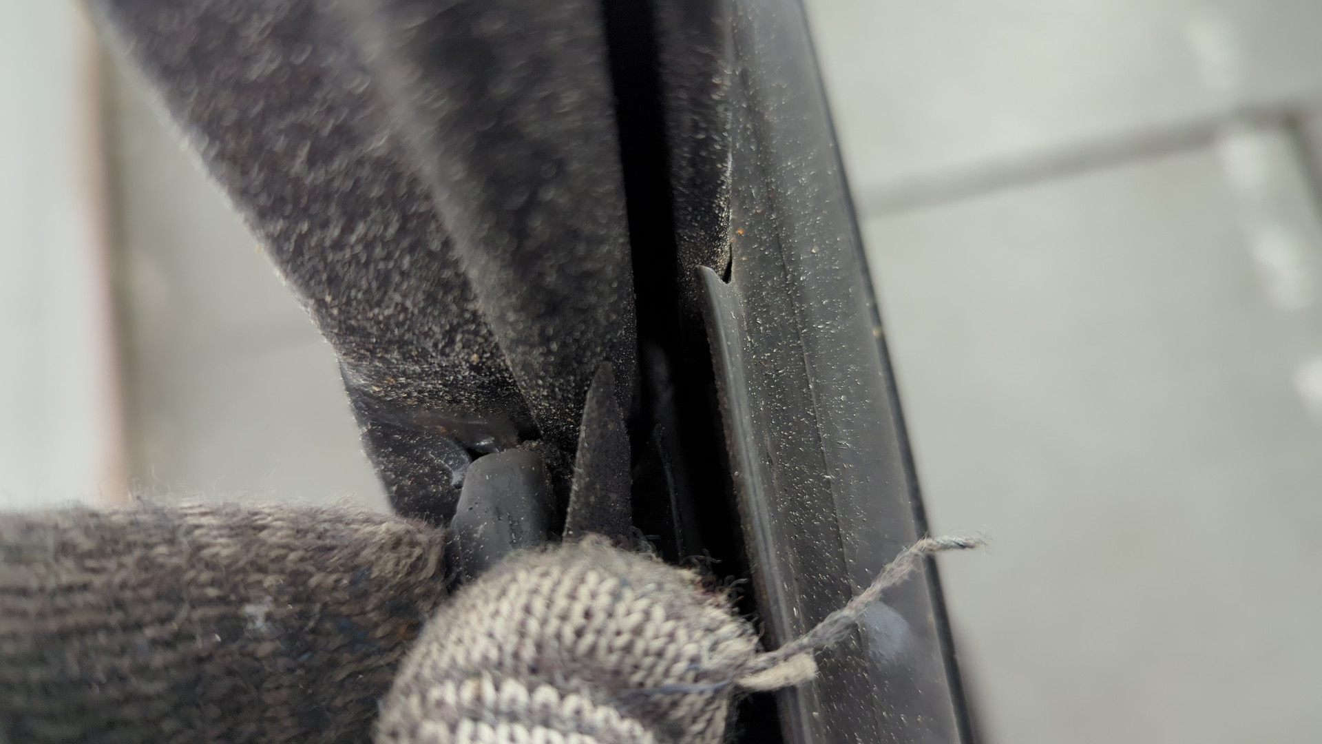 Дверь передняя левая