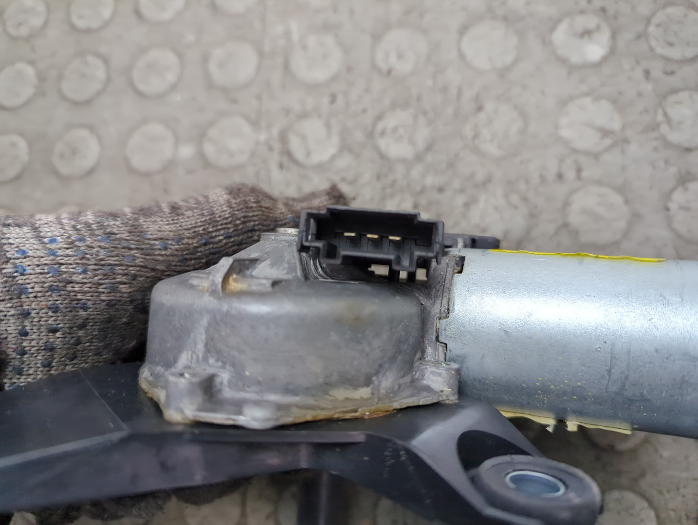 Моторчик стеклоочистителя задний