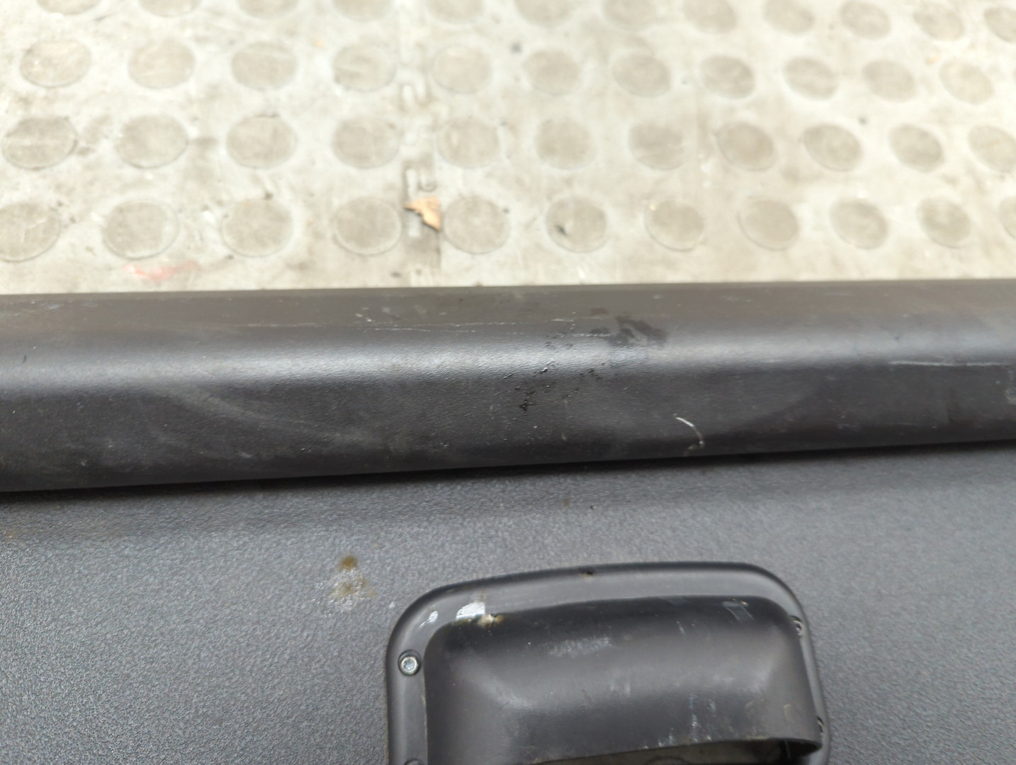 Шторка багажника