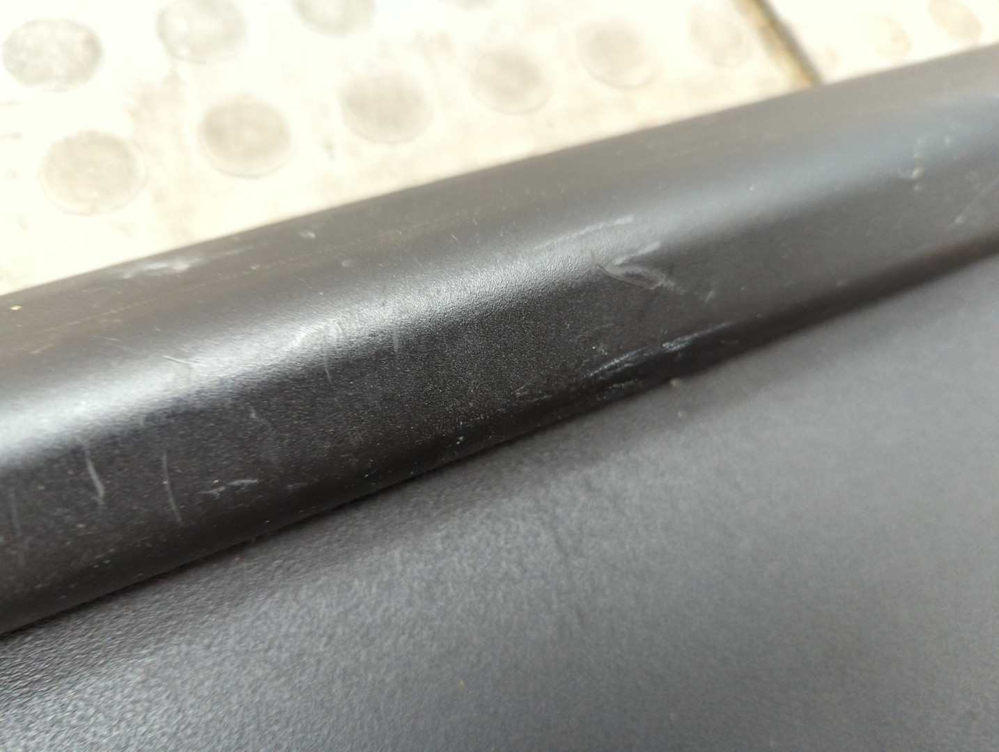 Шторка багажника