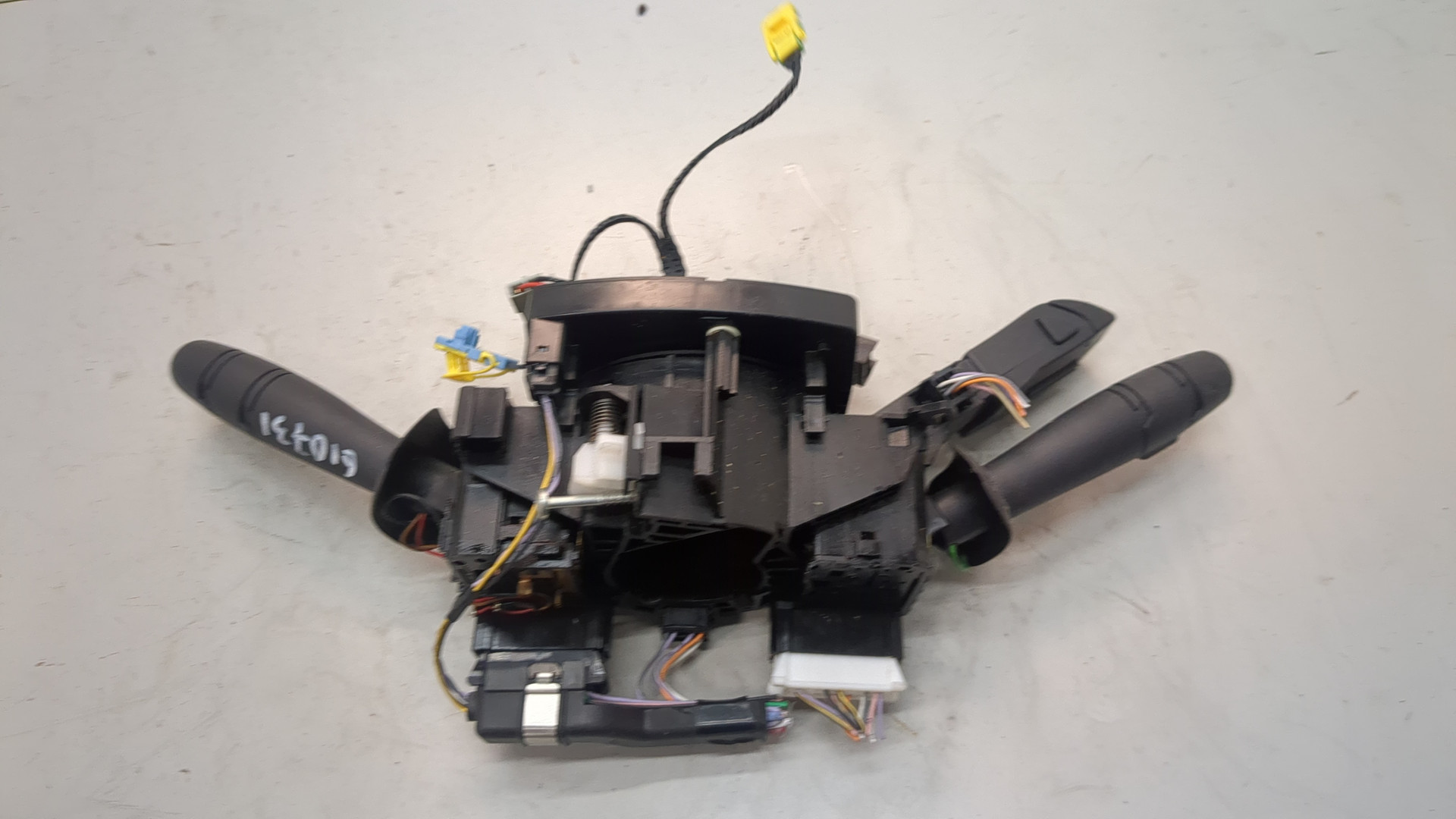 Переключатель подрулевой