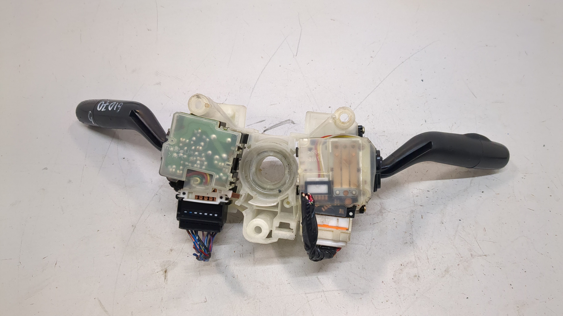 Переключатель подрулевой