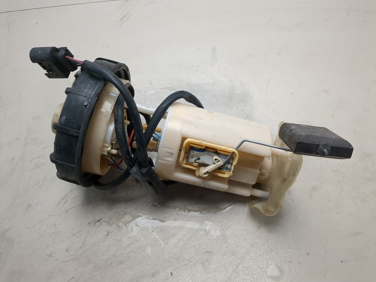 Насос топливный электрический