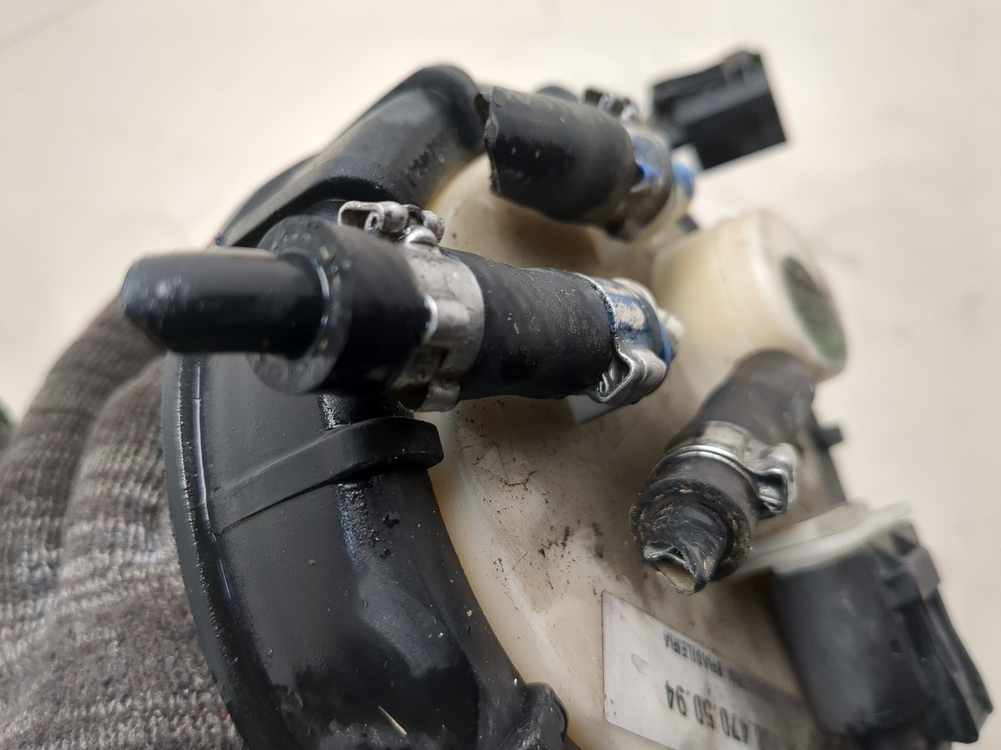 Насос топливный электрический