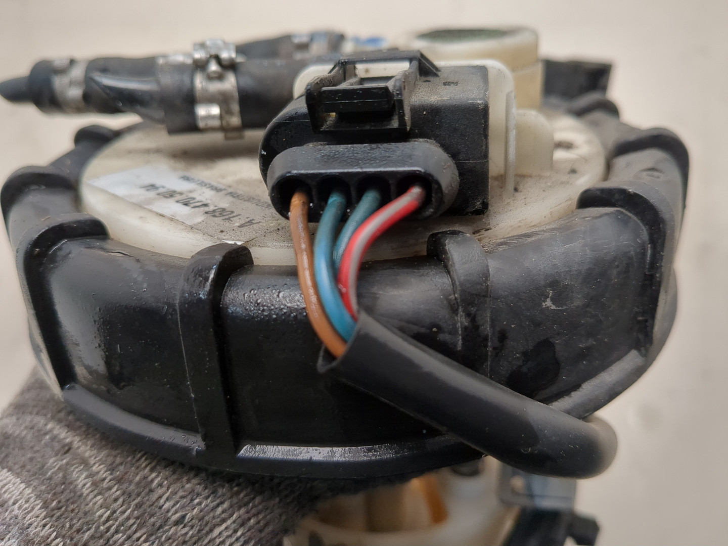 Насос топливный электрический