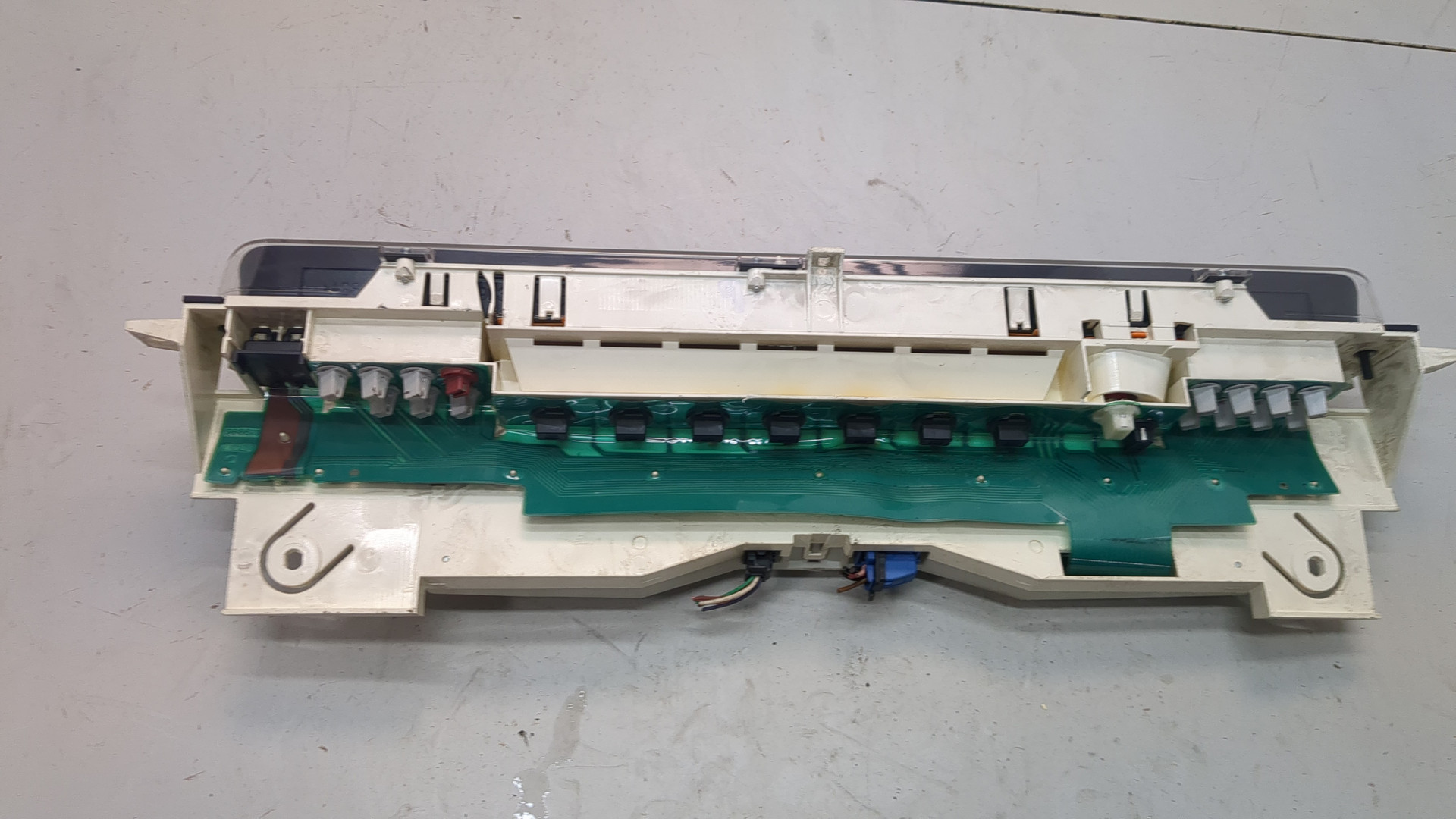 Панель приборов