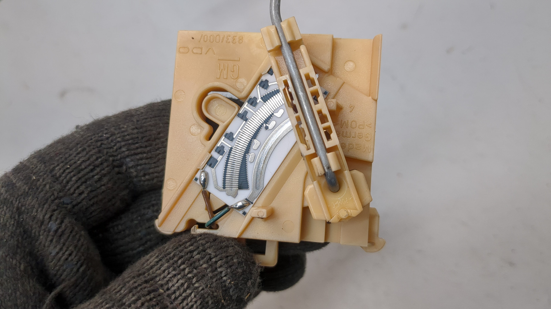 Насос топливный электрический