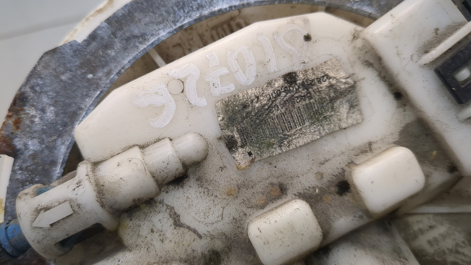 Насос топливный электрический