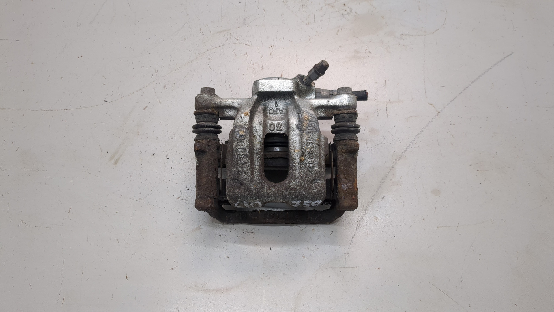 Суппорт задний правый