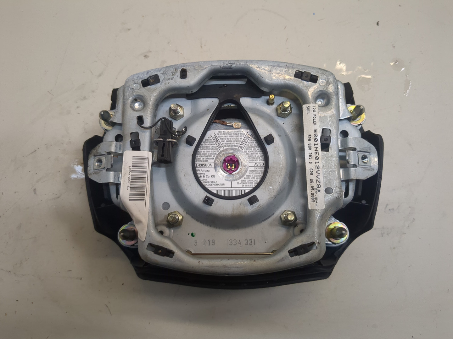 Подушка безопасности в рулевое колесо