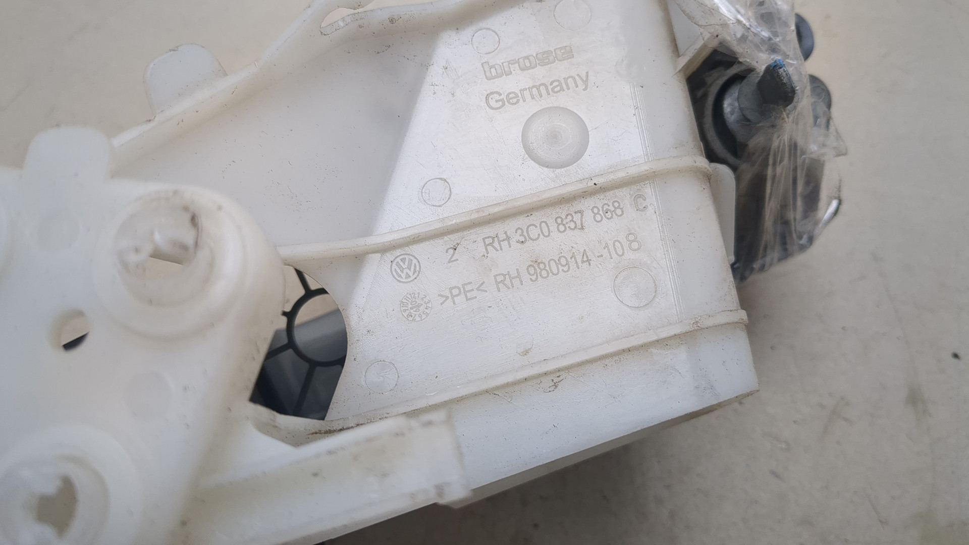 AP-0017372979 AP-0017372979