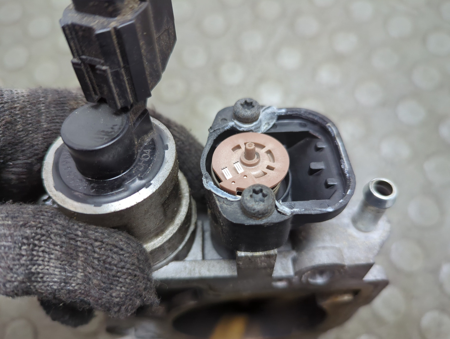 Заслонка дроссельная электрическая