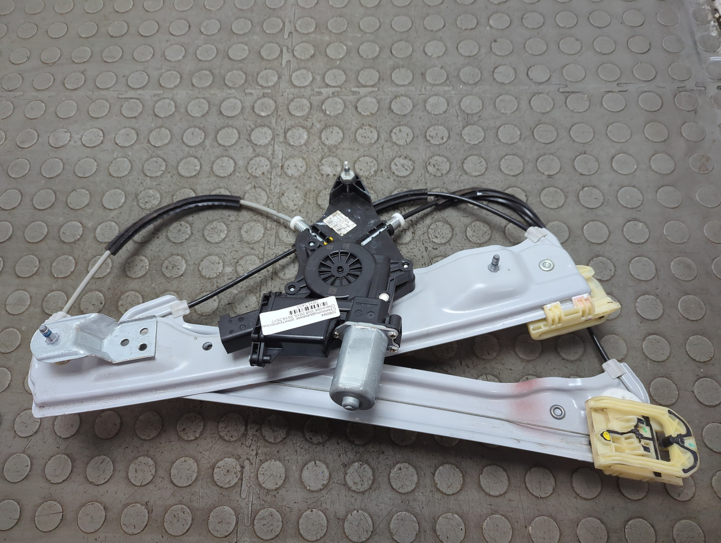 Стеклоподъемник электр. передний левый