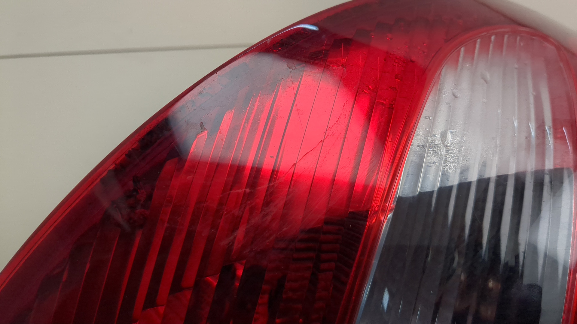 Фонарь задний левый