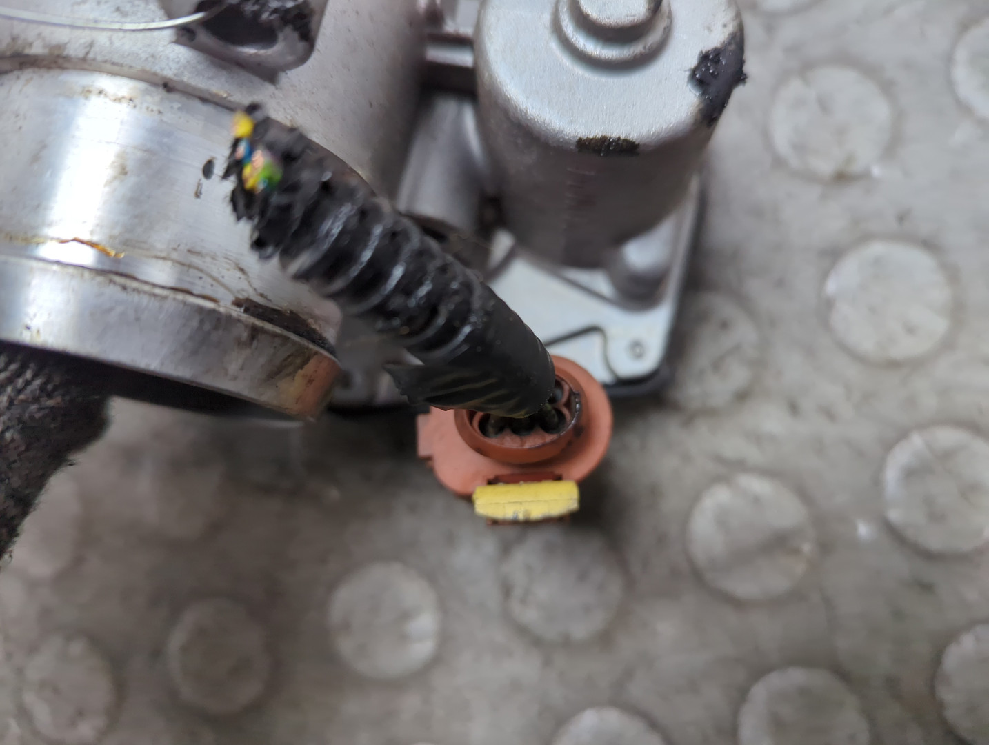 Заслонка дроссельная электрическая