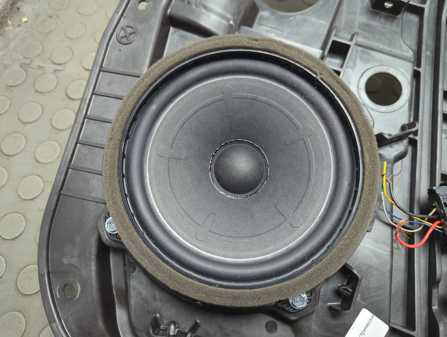 Стеклоподъемник электр. передний левый