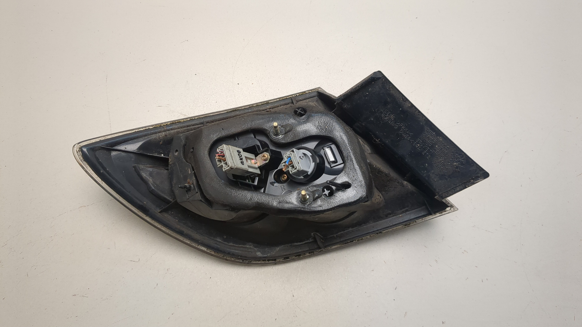 Фонарь задний правый