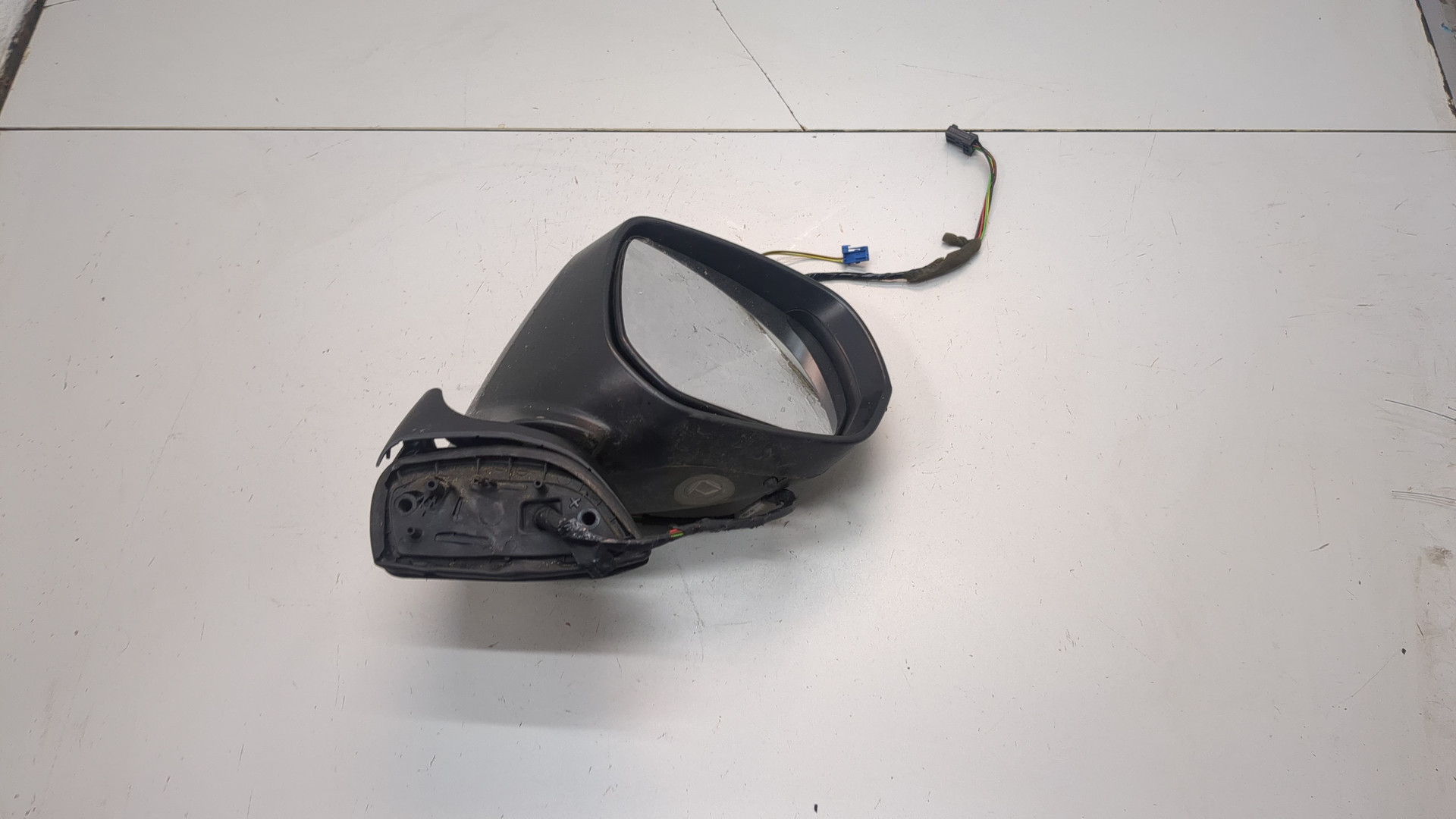 Зеркало правое электрическое