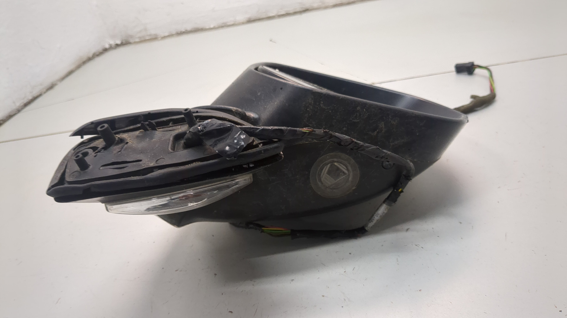 Зеркало правое электрическое