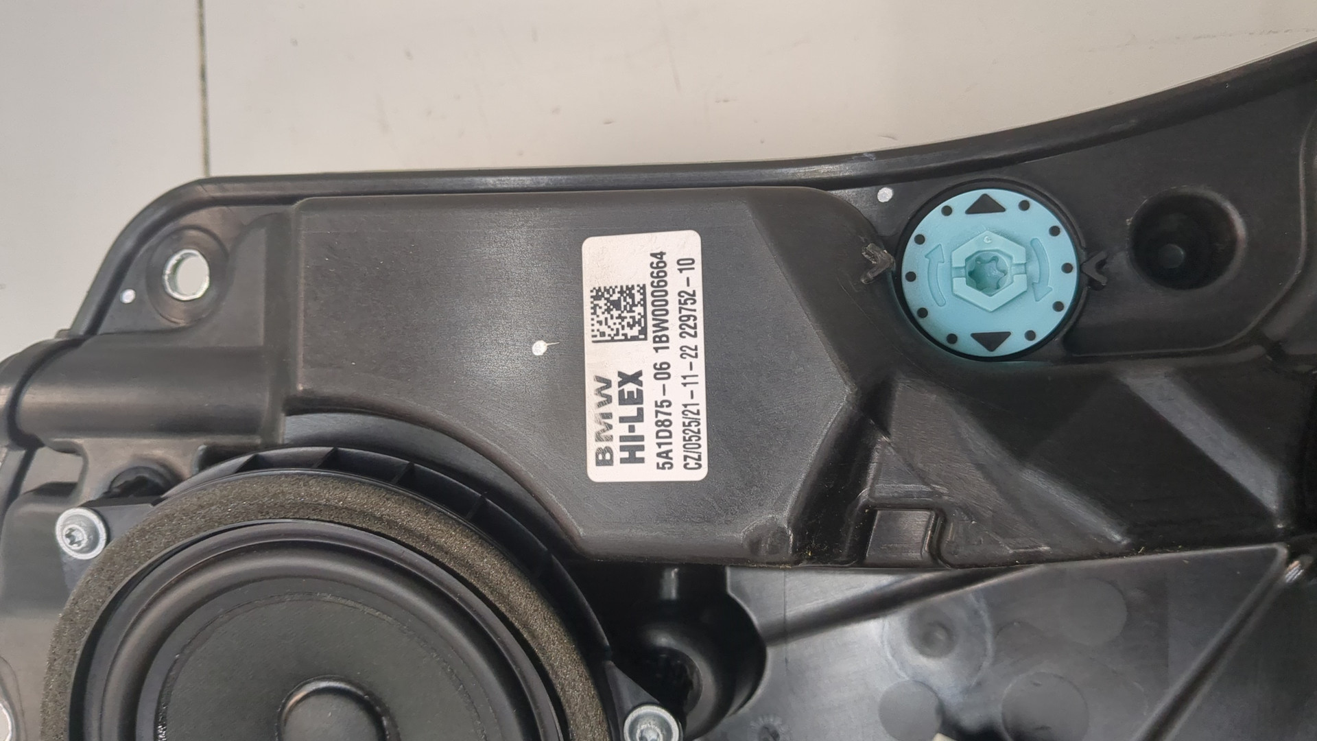 Стеклоподъемник электр. передний левый