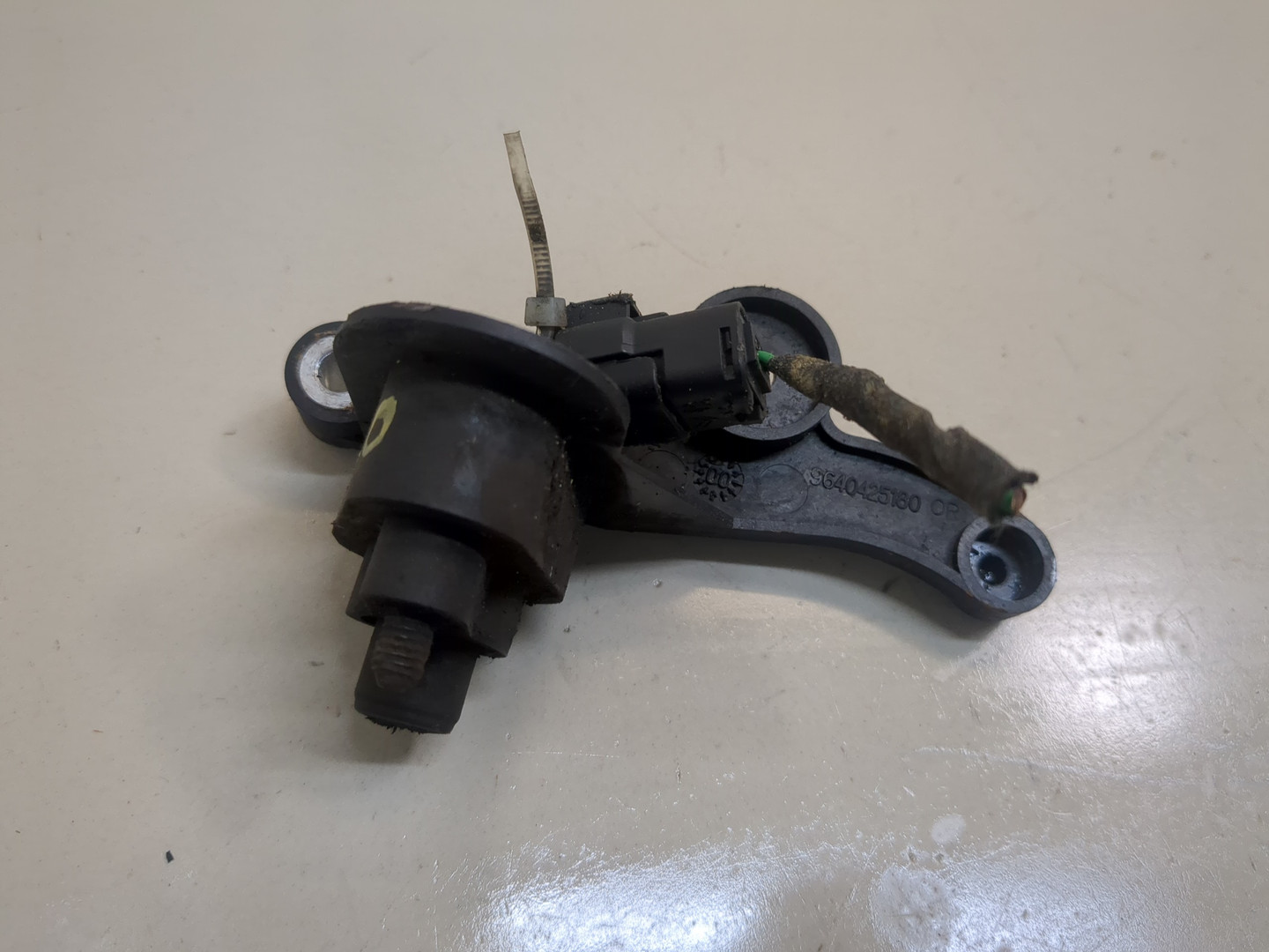 Датчик положения коленвала