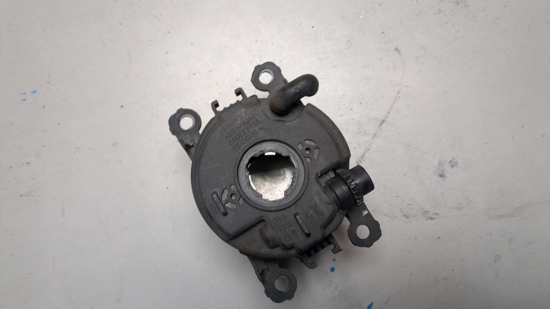 Фара противотуманная правая