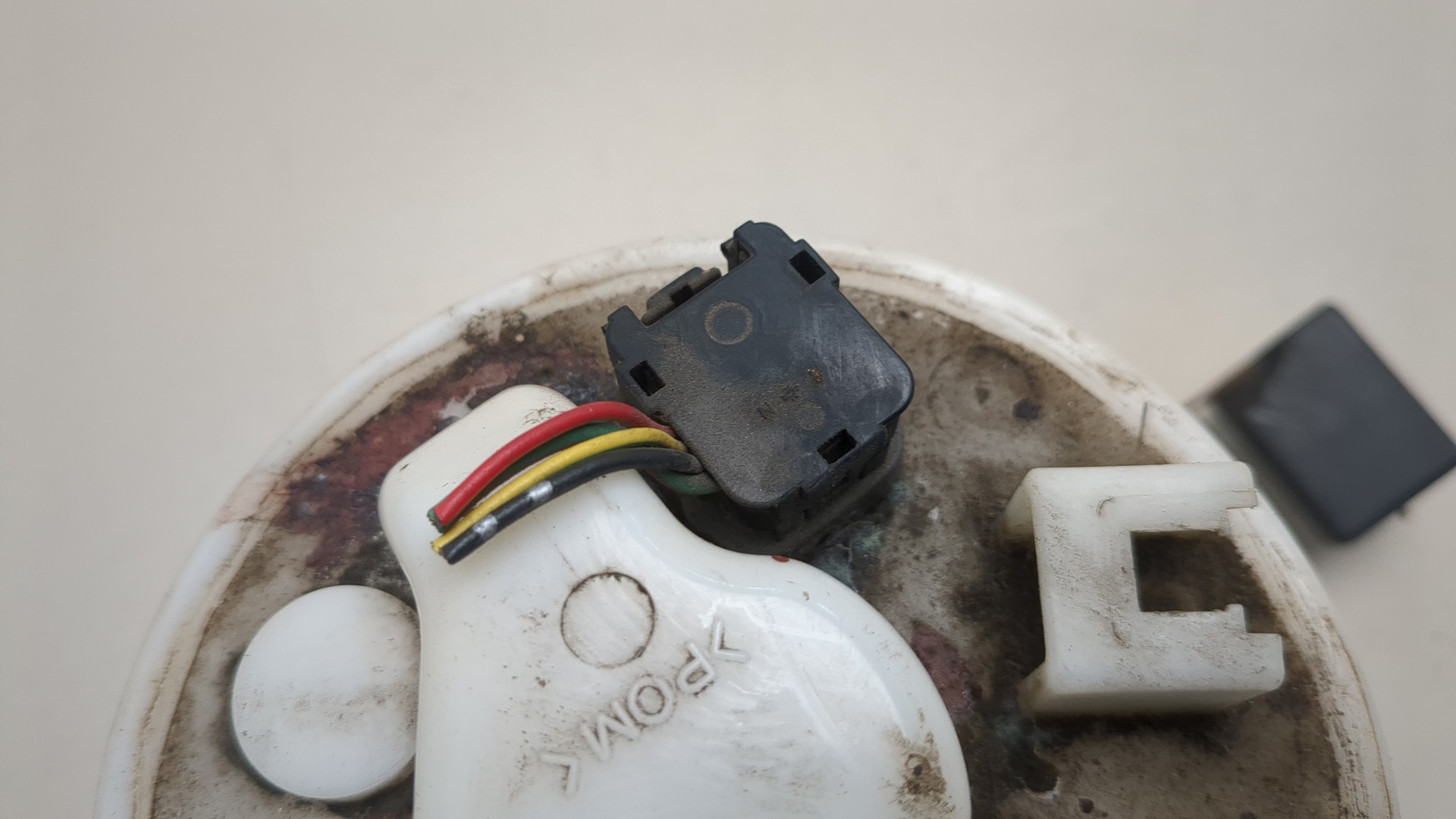 Насос топливный электрический