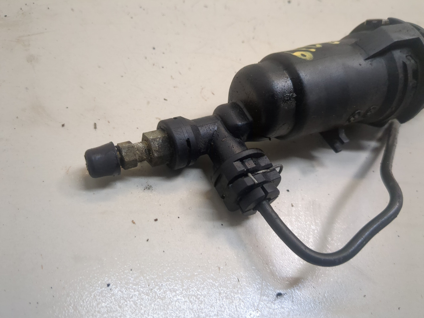 Цилиндр сцепления рабочий