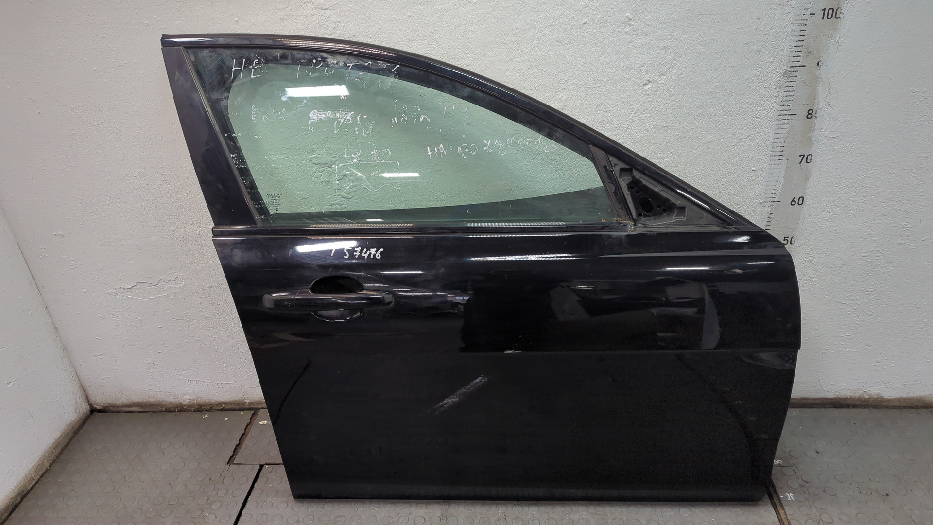 Дверь передняя правая