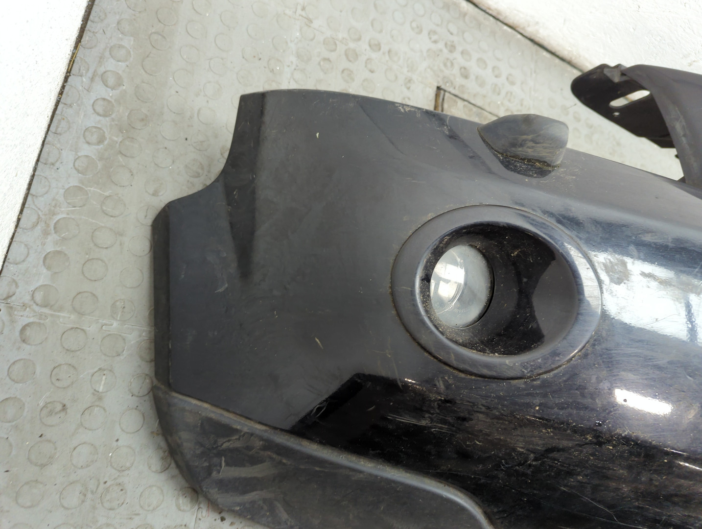 Бампер передний