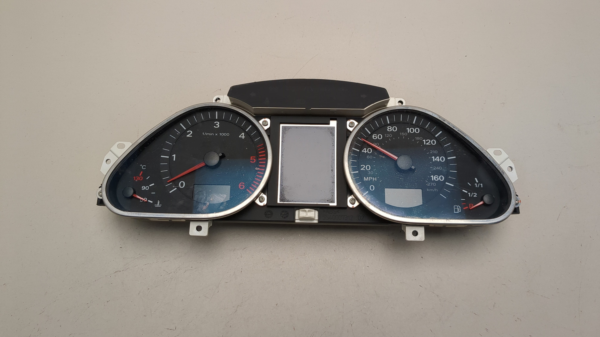 Панель приборов