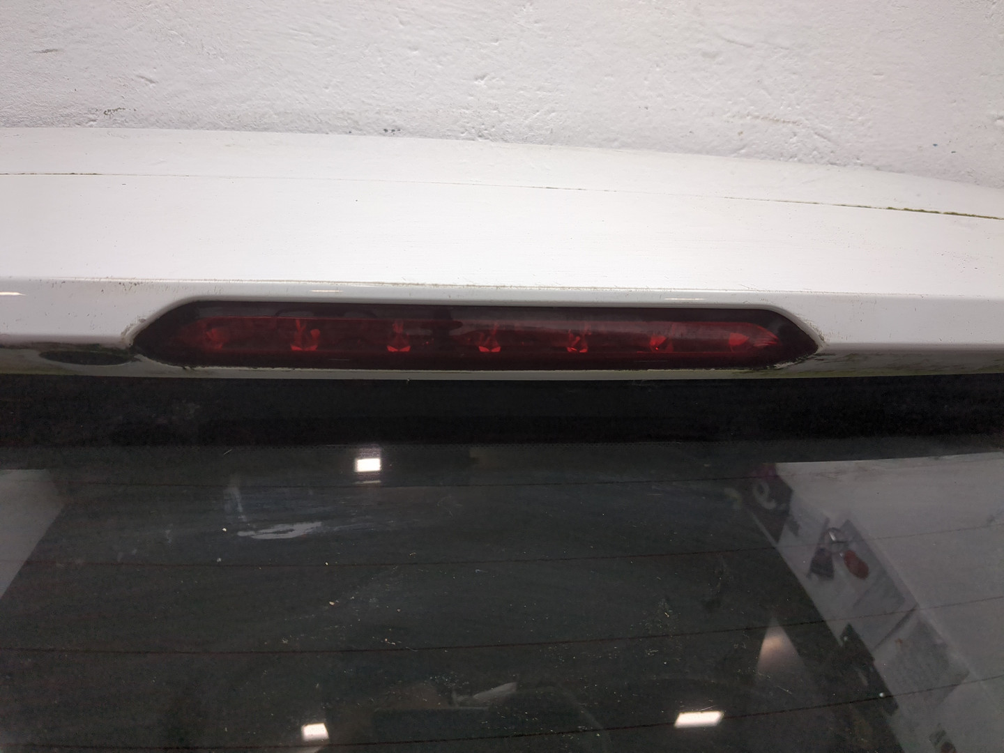 Дверь багажника