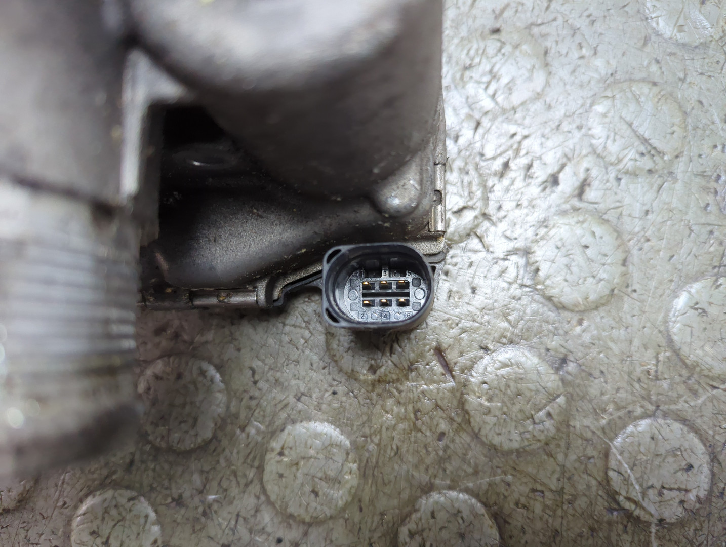 Заслонка дроссельная электрическая