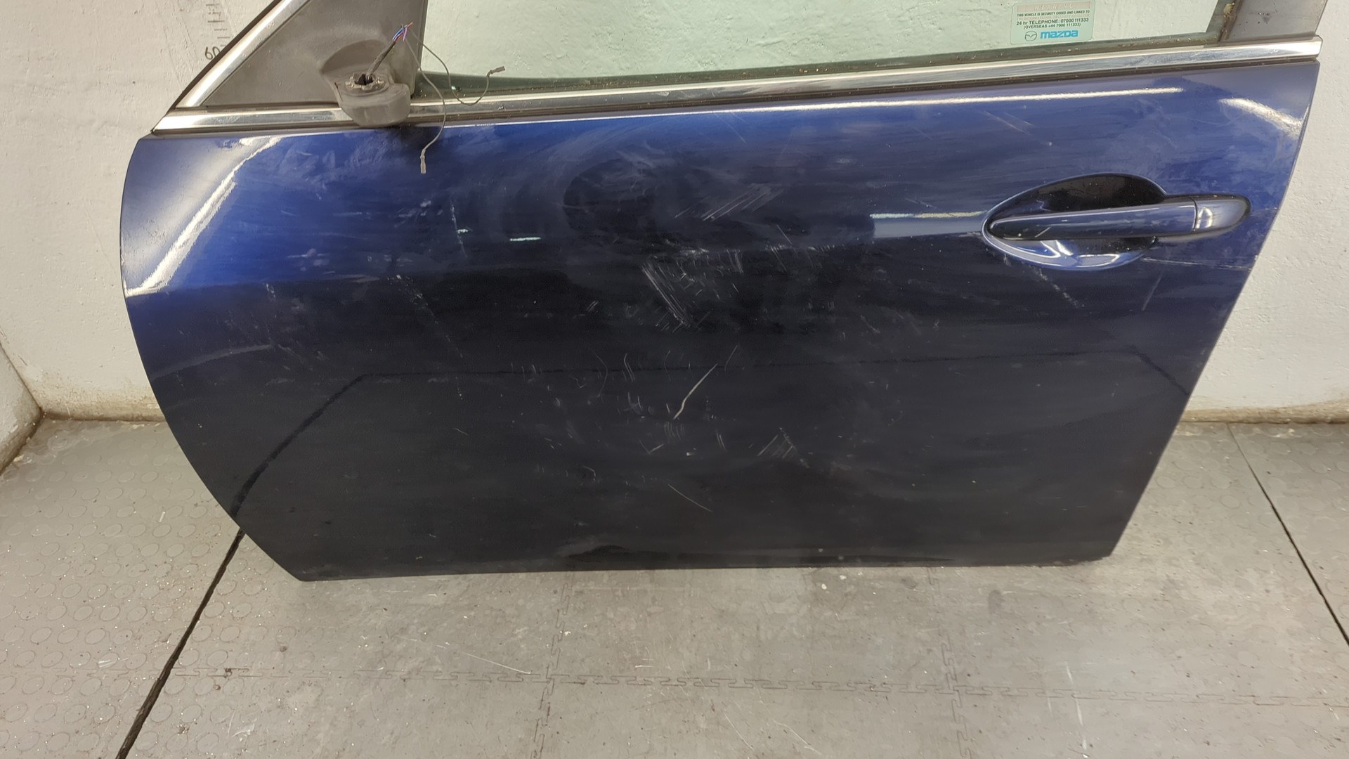 Дверь передняя левая