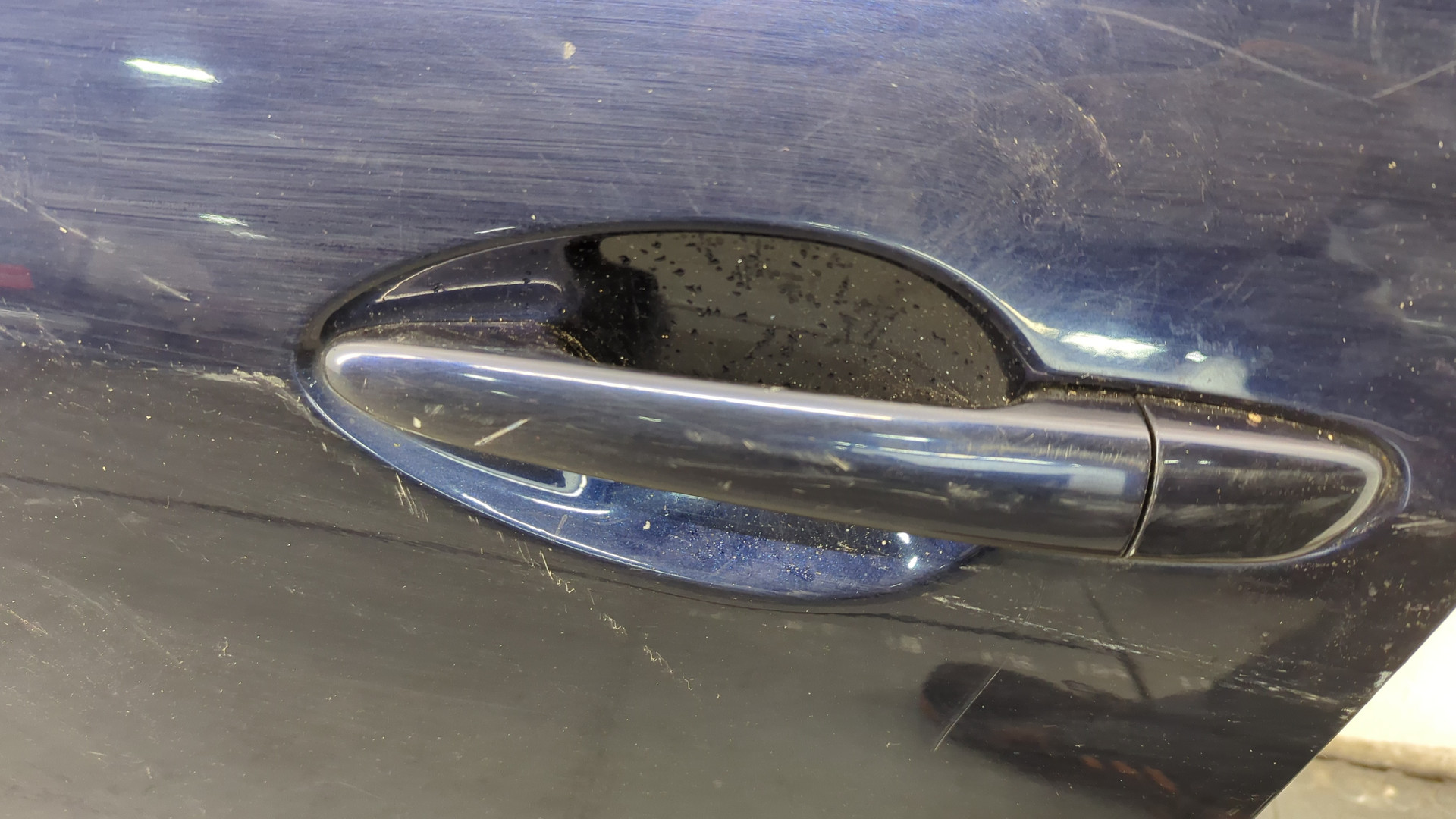 Дверь передняя левая