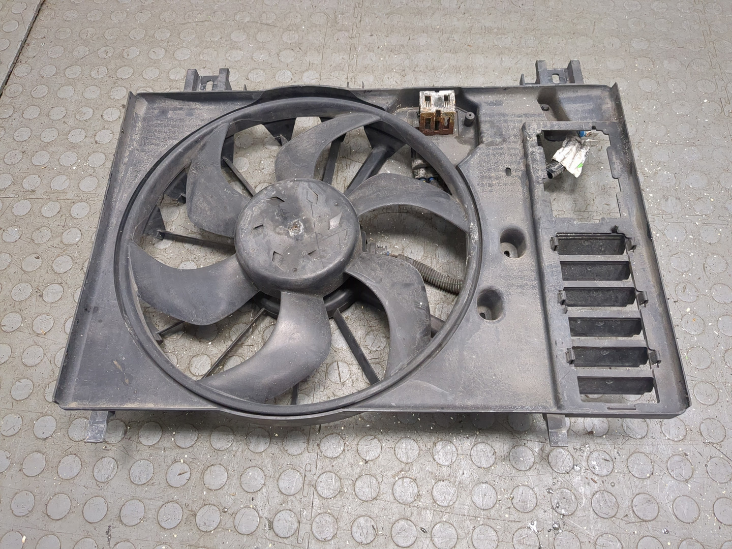 Вентилятор радиатора