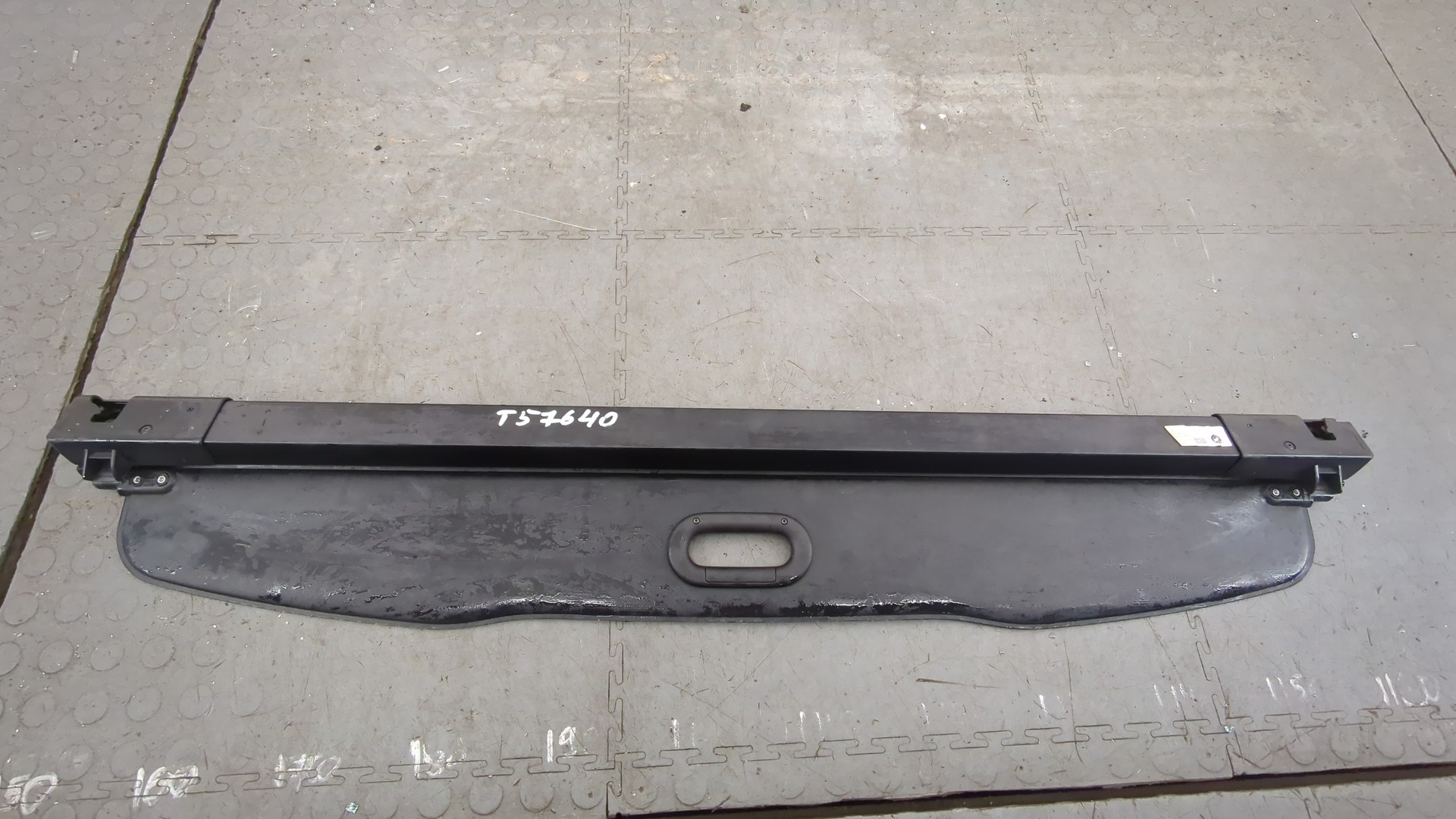 Шторка багажника