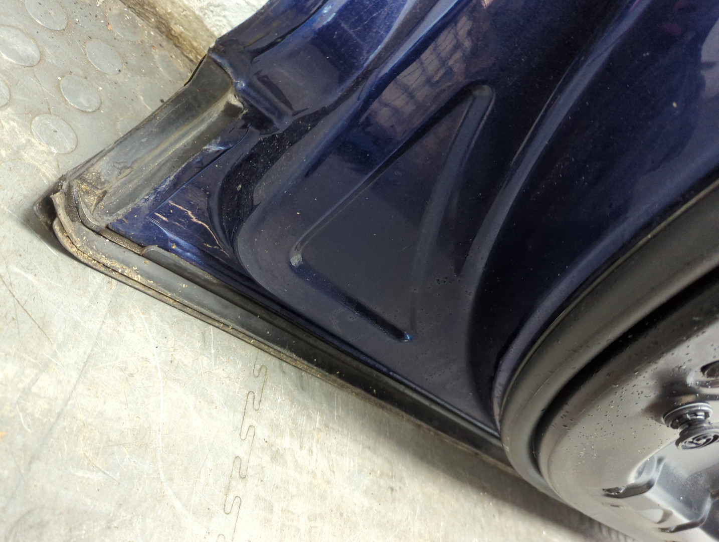 Дверь передняя левая