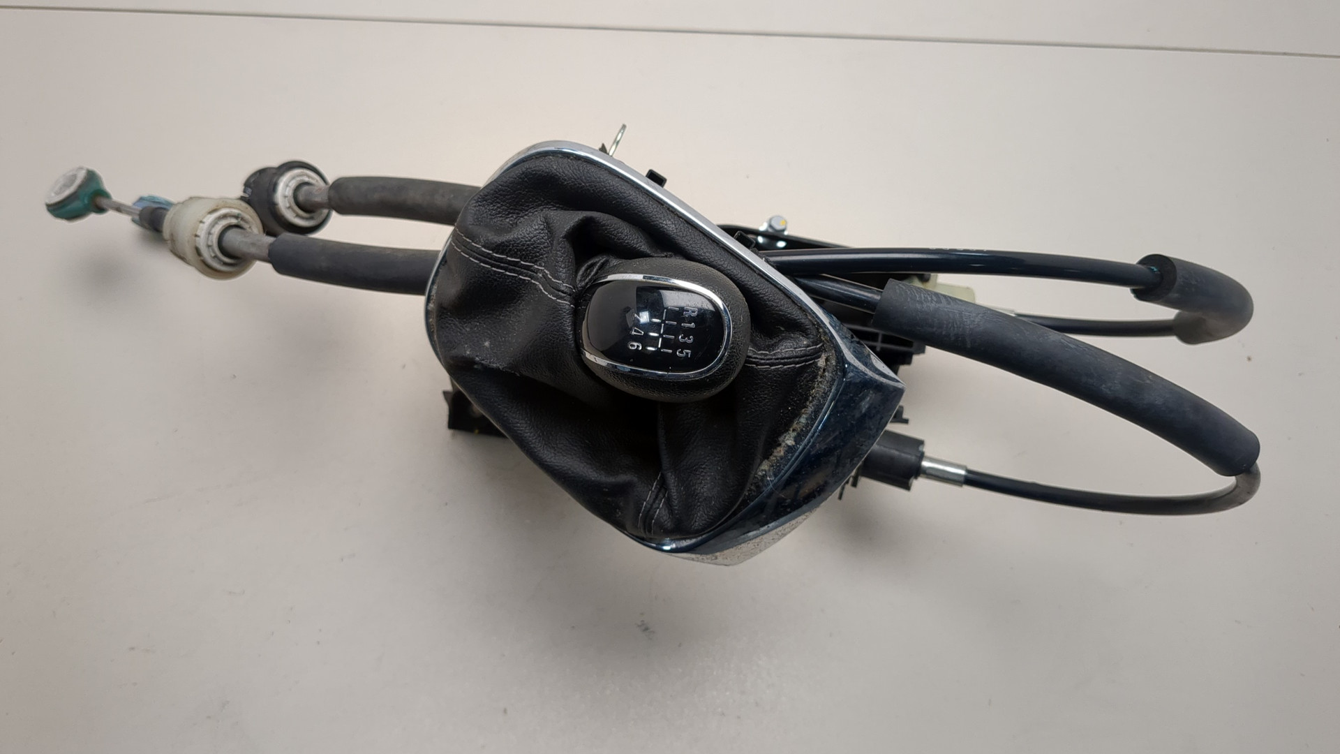 Кулиса МКПП / АКПП