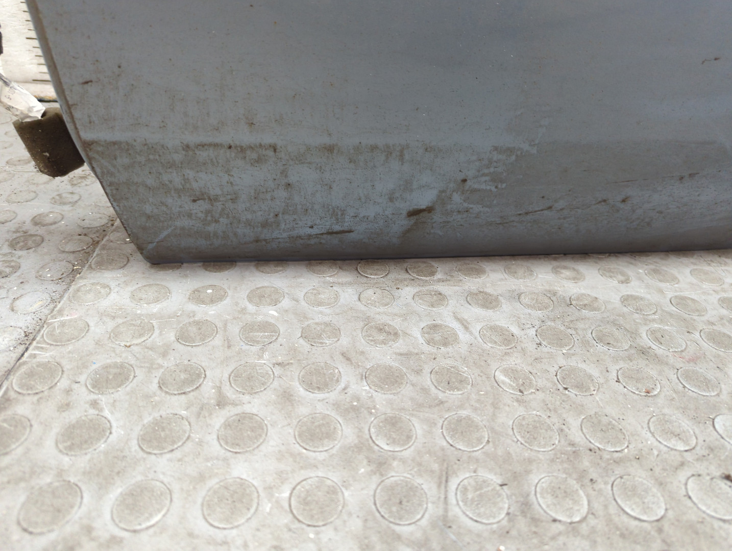 Дверь задняя левая