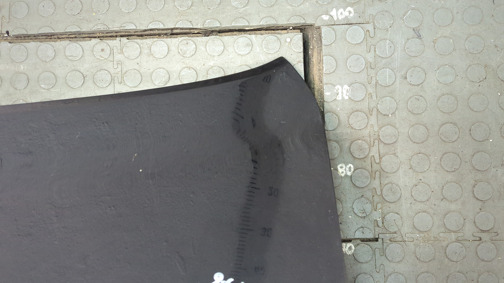 Дверь багажника