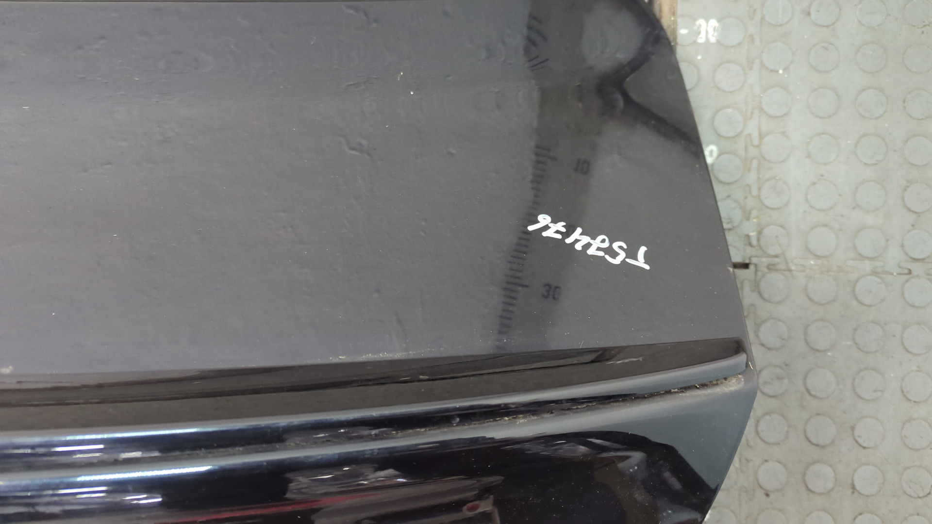 Дверь багажника