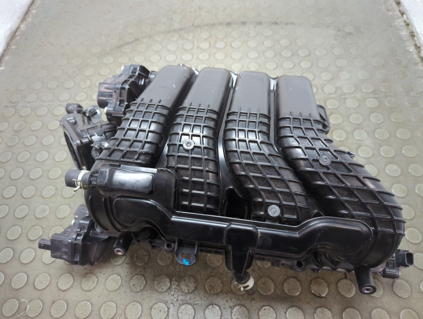 Коллектор впускной