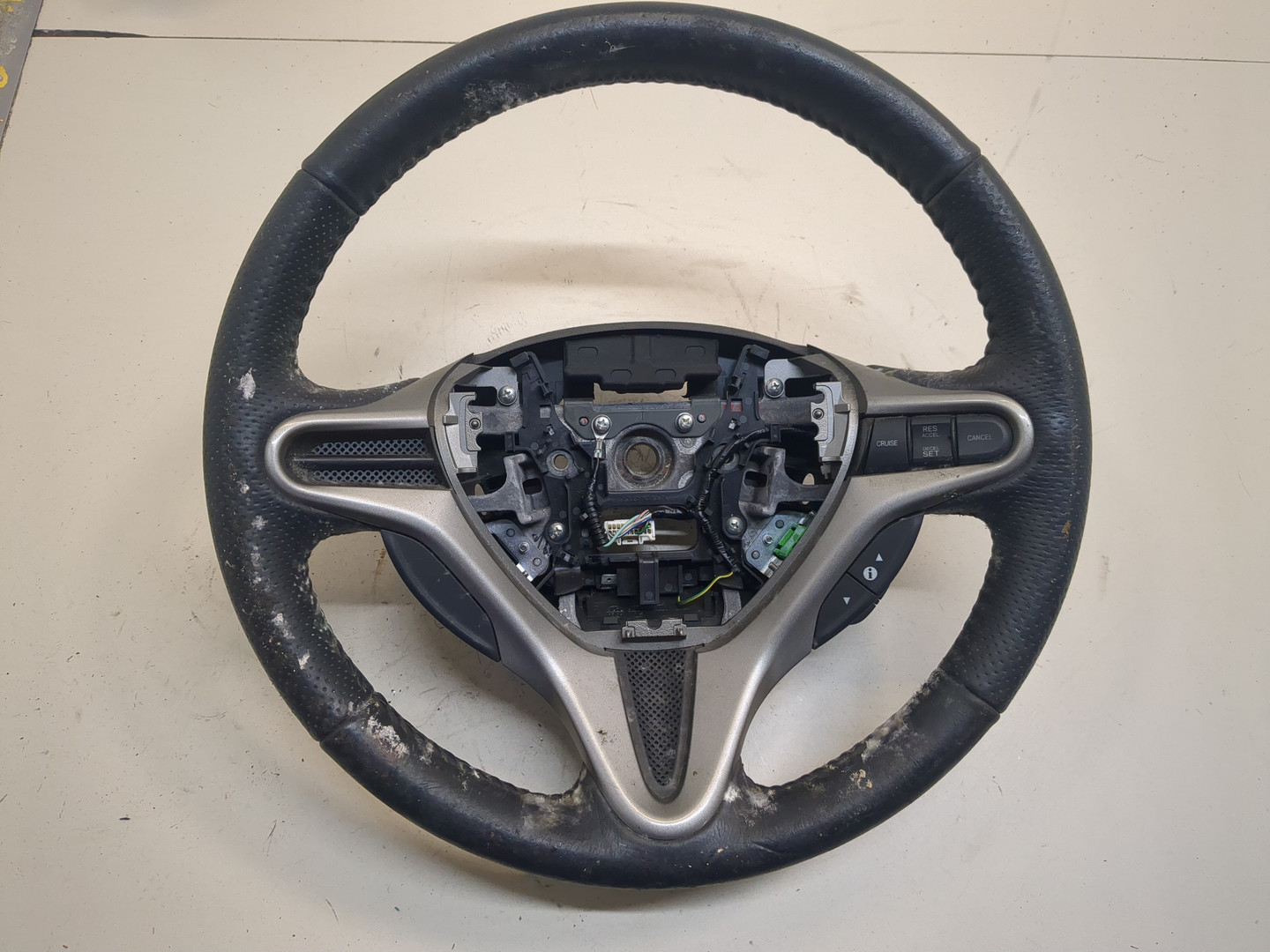 Рулевое колесо (руль)