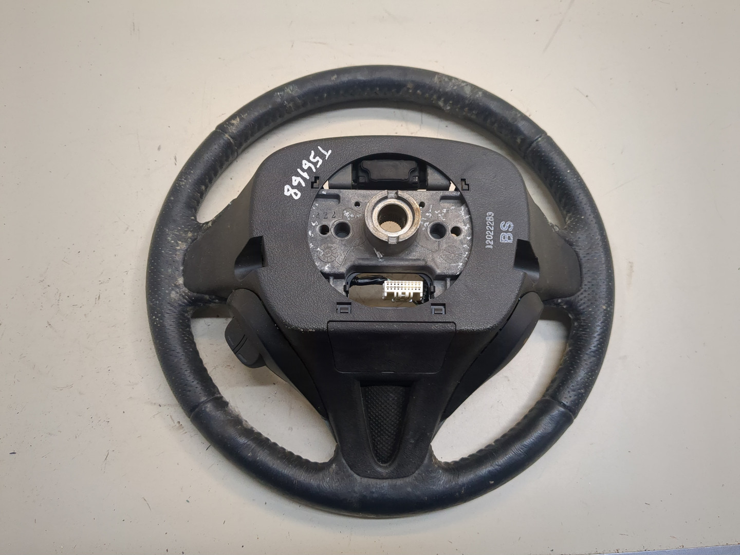 Рулевое колесо (руль)