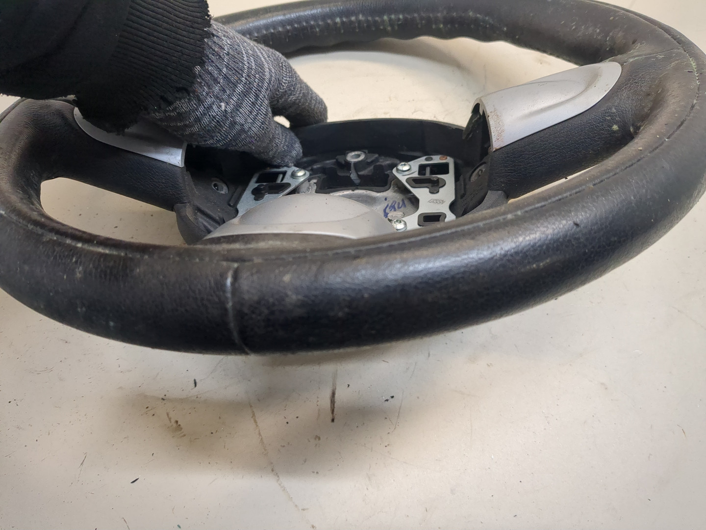 Рулевое колесо (руль)