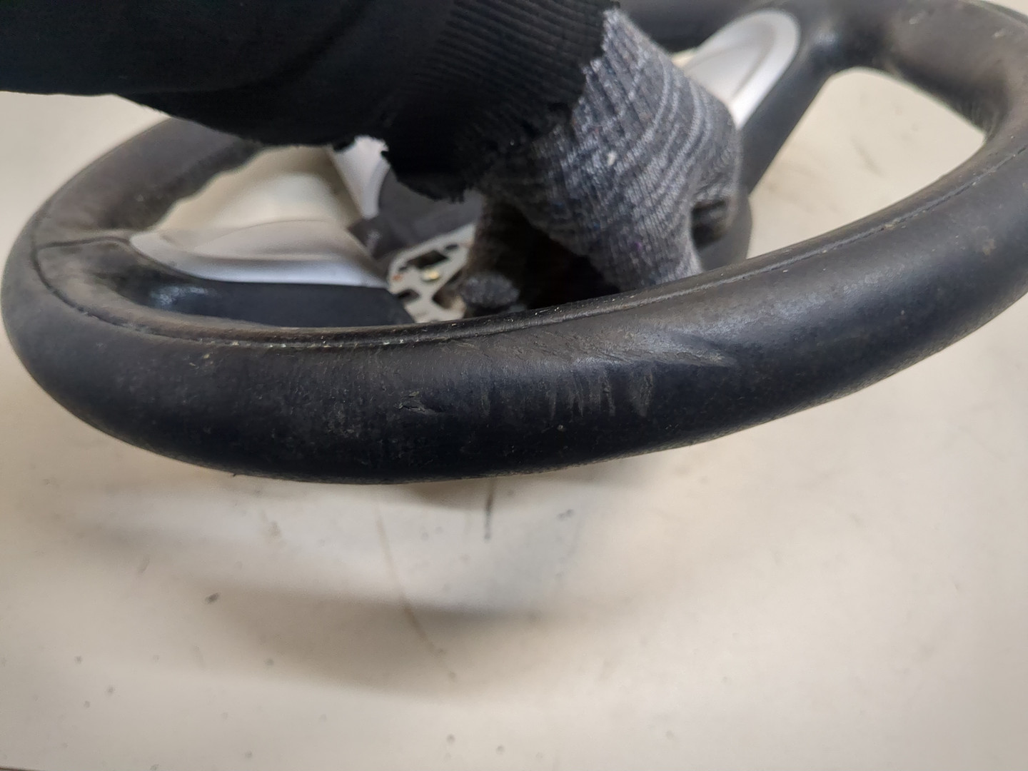 Рулевое колесо (руль)