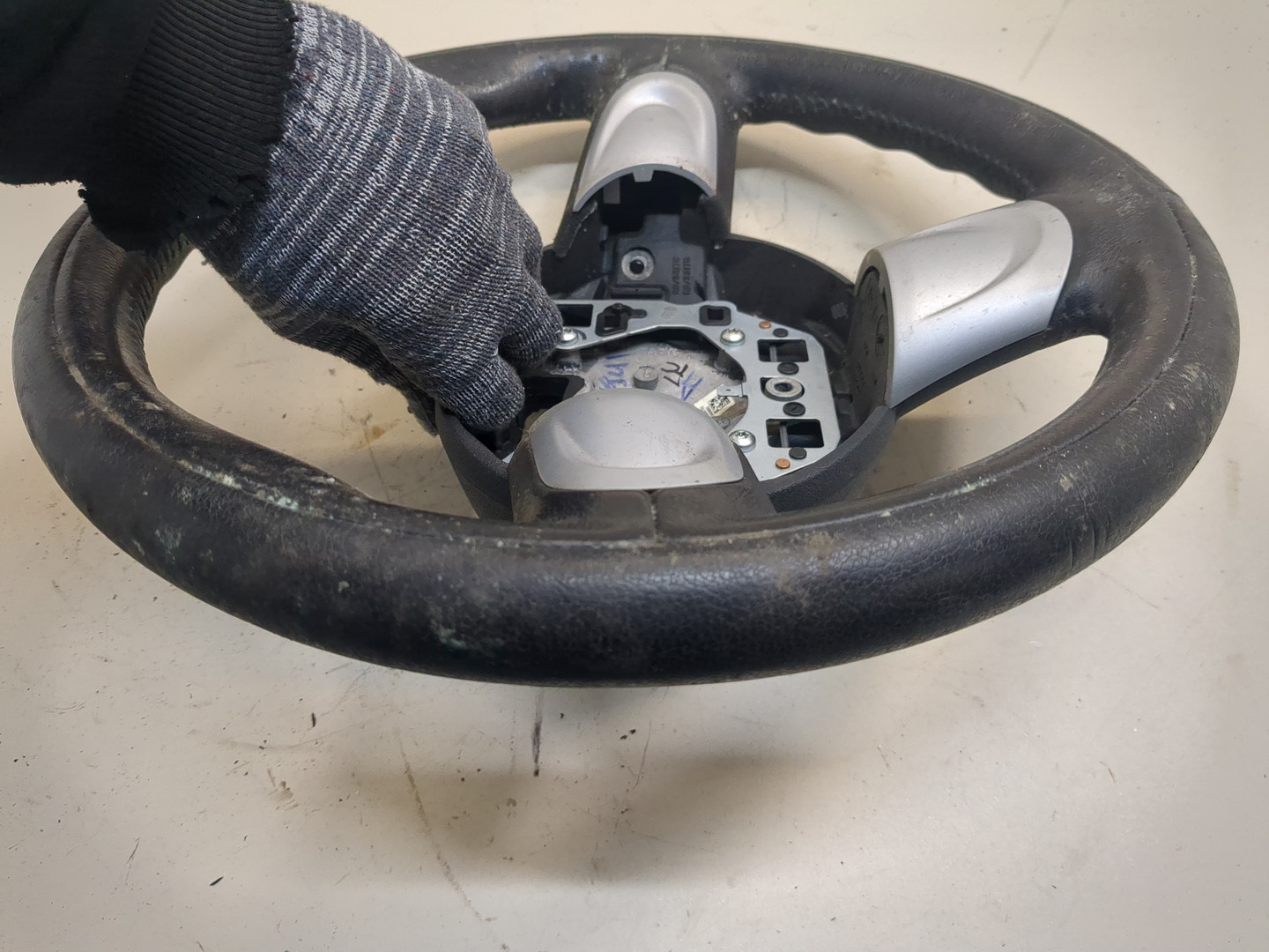 Рулевое колесо (руль)