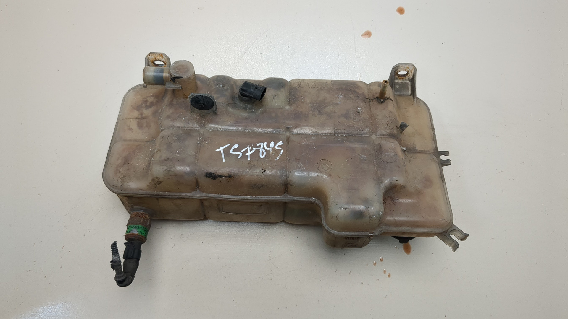 Бачок расширительный