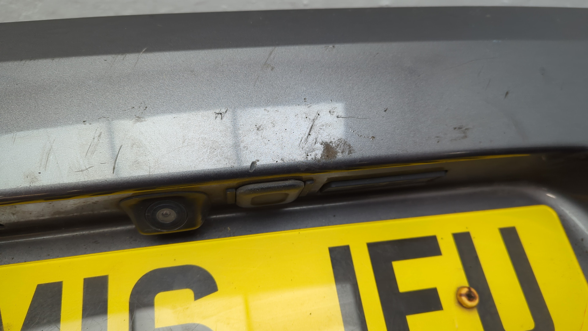 Бампер задний